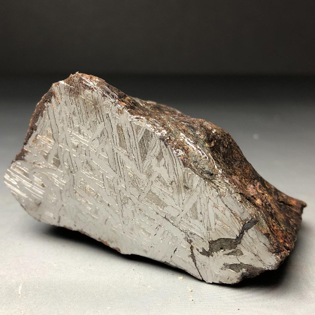 ひ*ち様 アルタイ隕石　隕石 鉄隕石　エンドカット　ナチュラル　重さ約550ｇ