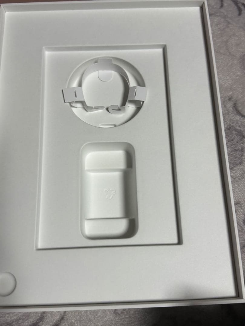 iPad (第10世代) Wi-Fi + cellularカバー、おまけ付き